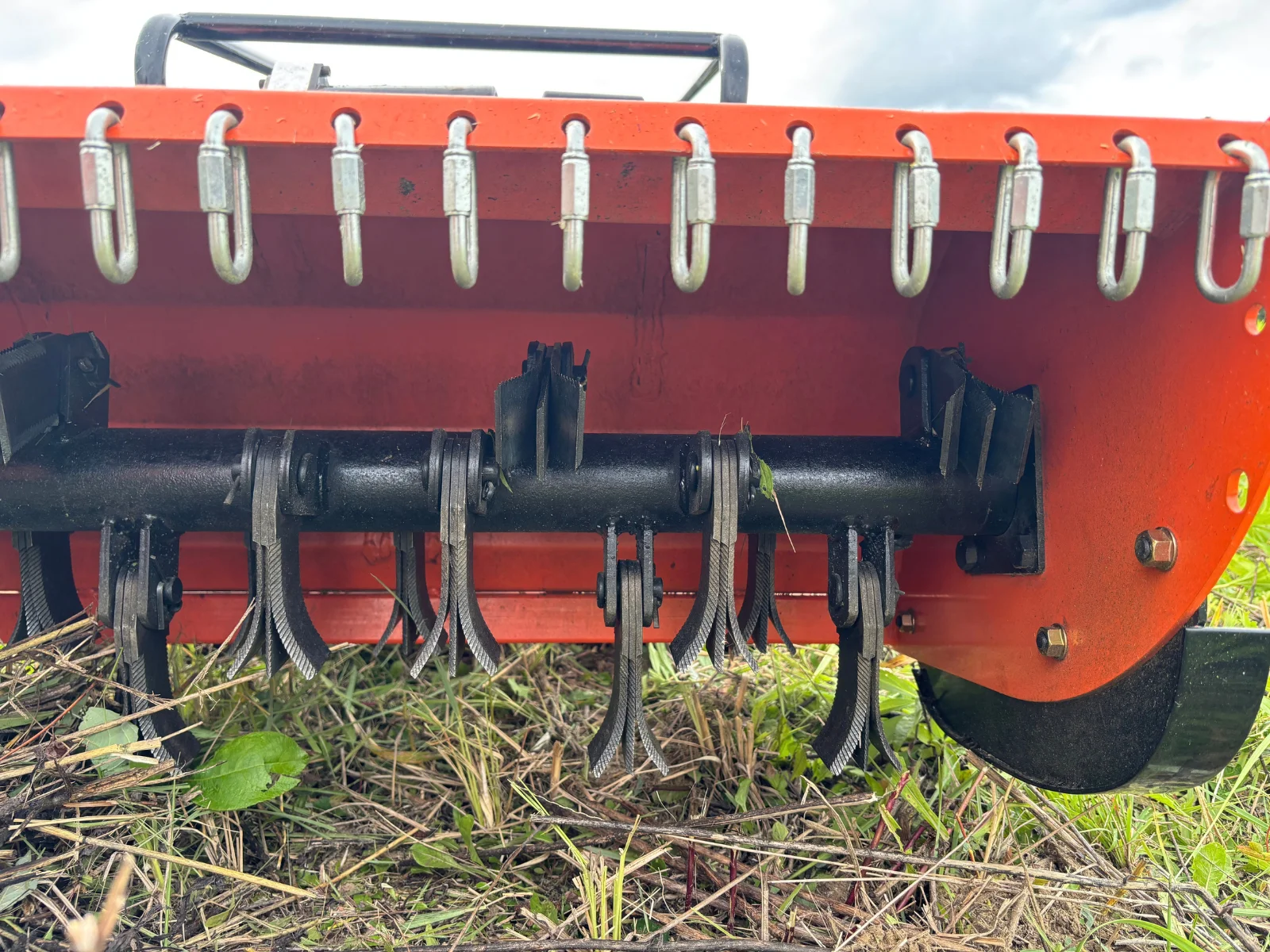 Bijakowy układ tnący kosiarki TERBOT B80 Mulcher do wysokiej trawy, zarośli i samosiewów